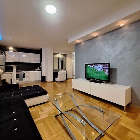 Luks Apartment Banja Luka Buitenkant foto