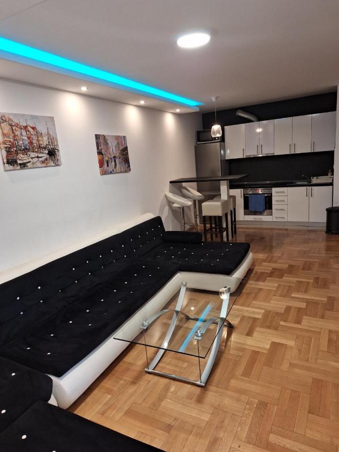 Luks Apartment Banja Luka Buitenkant foto
