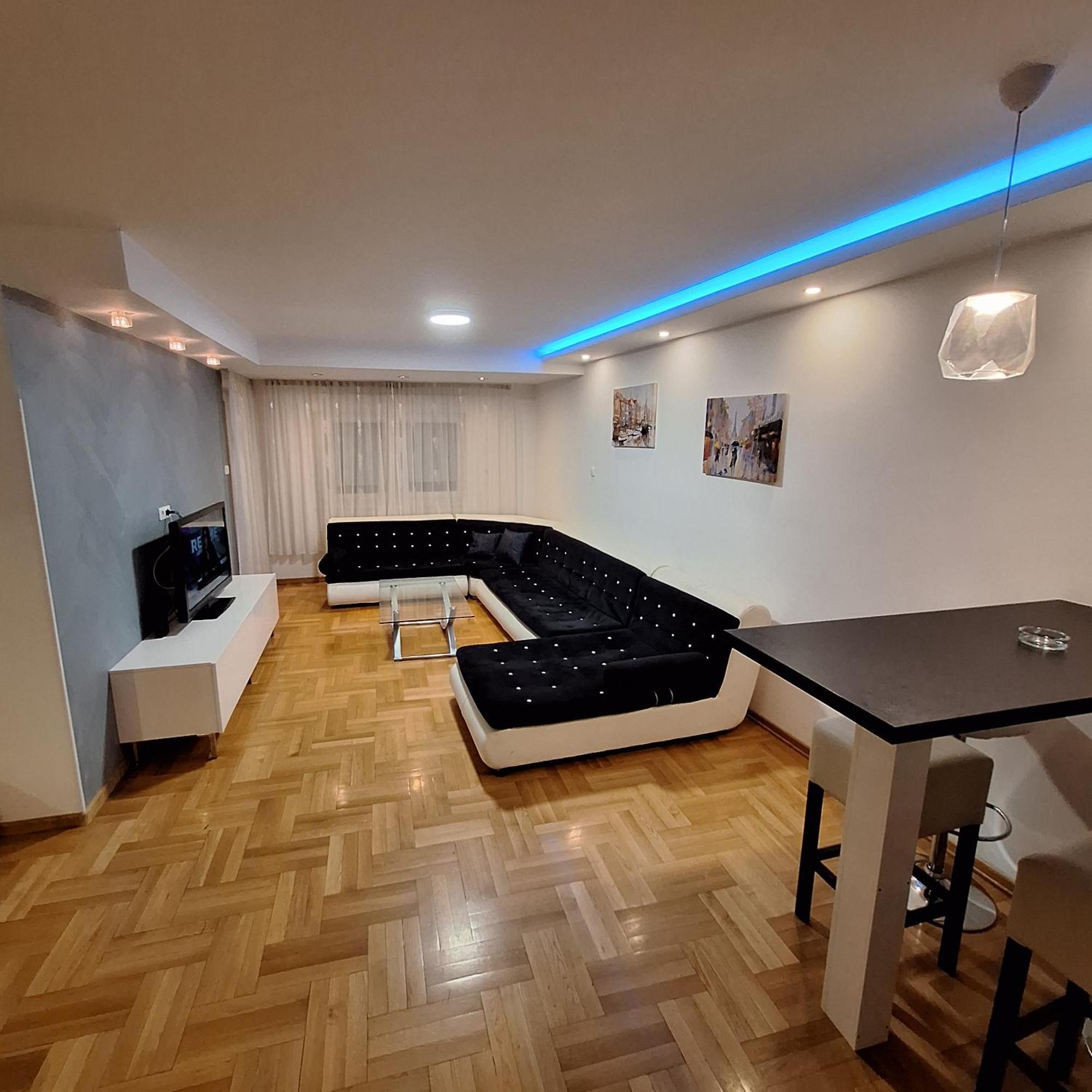 Luks Apartment Banja Luka Buitenkant foto