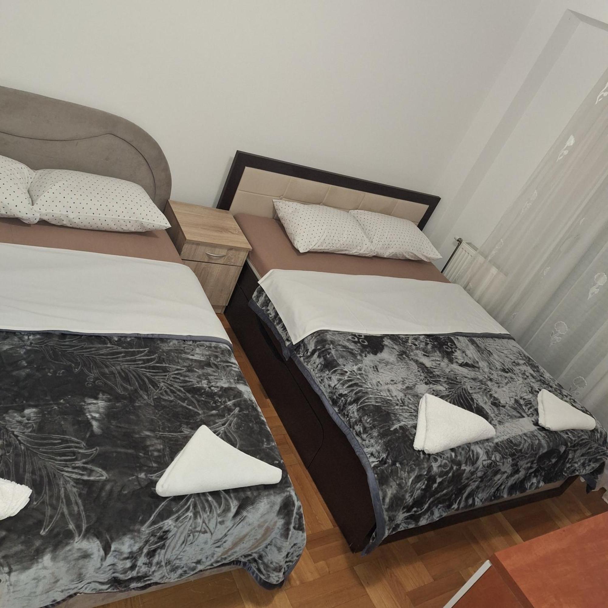 Luks Apartment Banja Luka Buitenkant foto