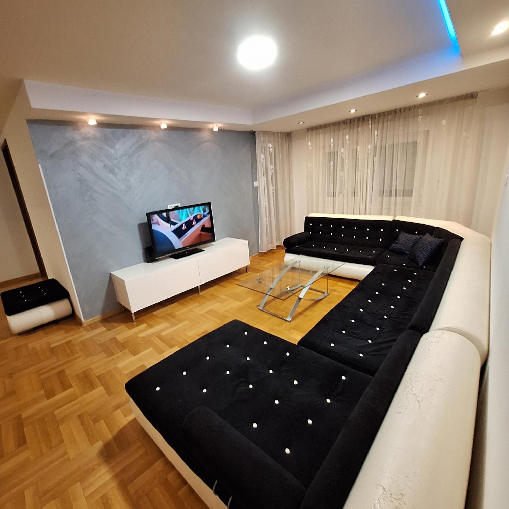 Luks Apartment Banja Luka Buitenkant foto