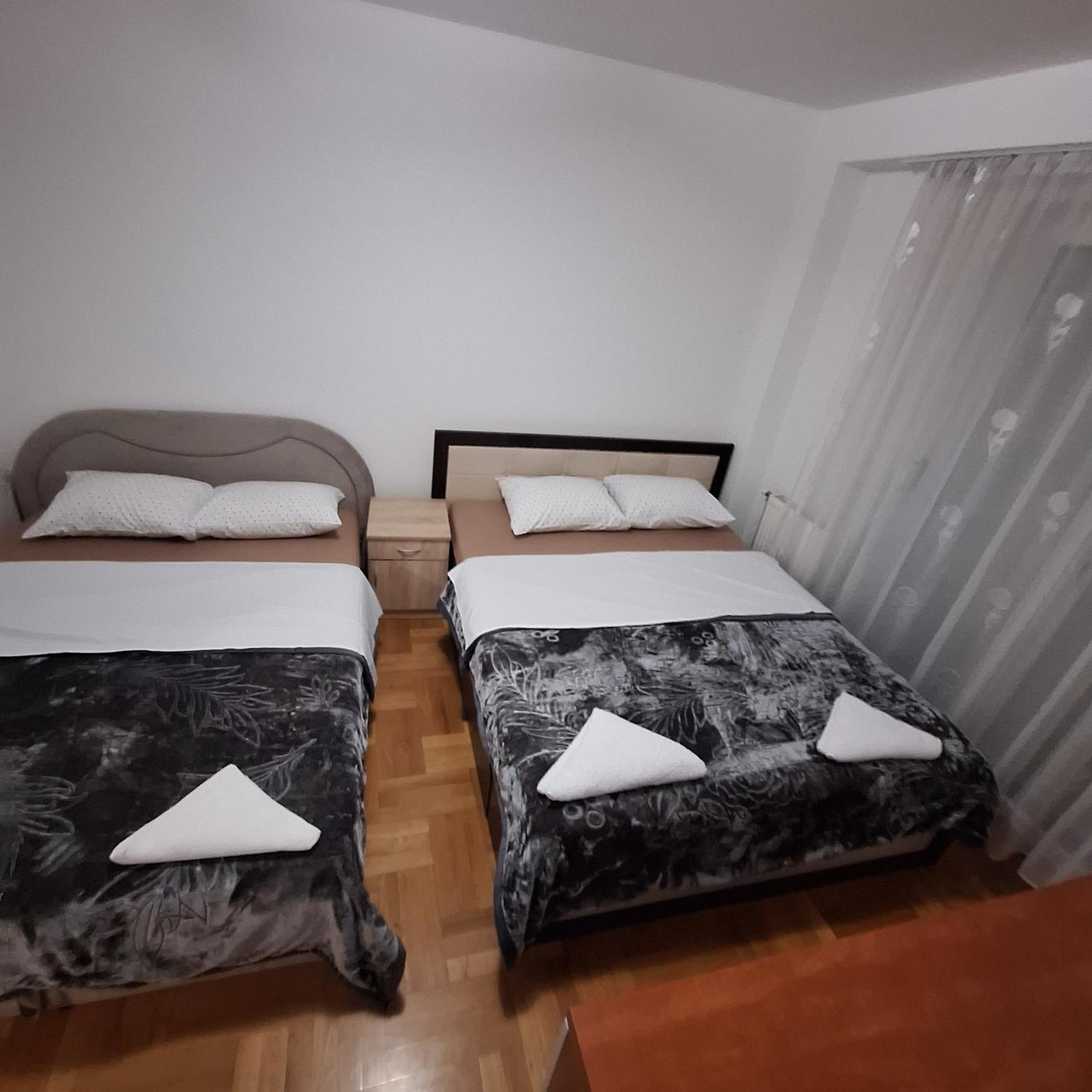 Luks Apartment Banja Luka Buitenkant foto
