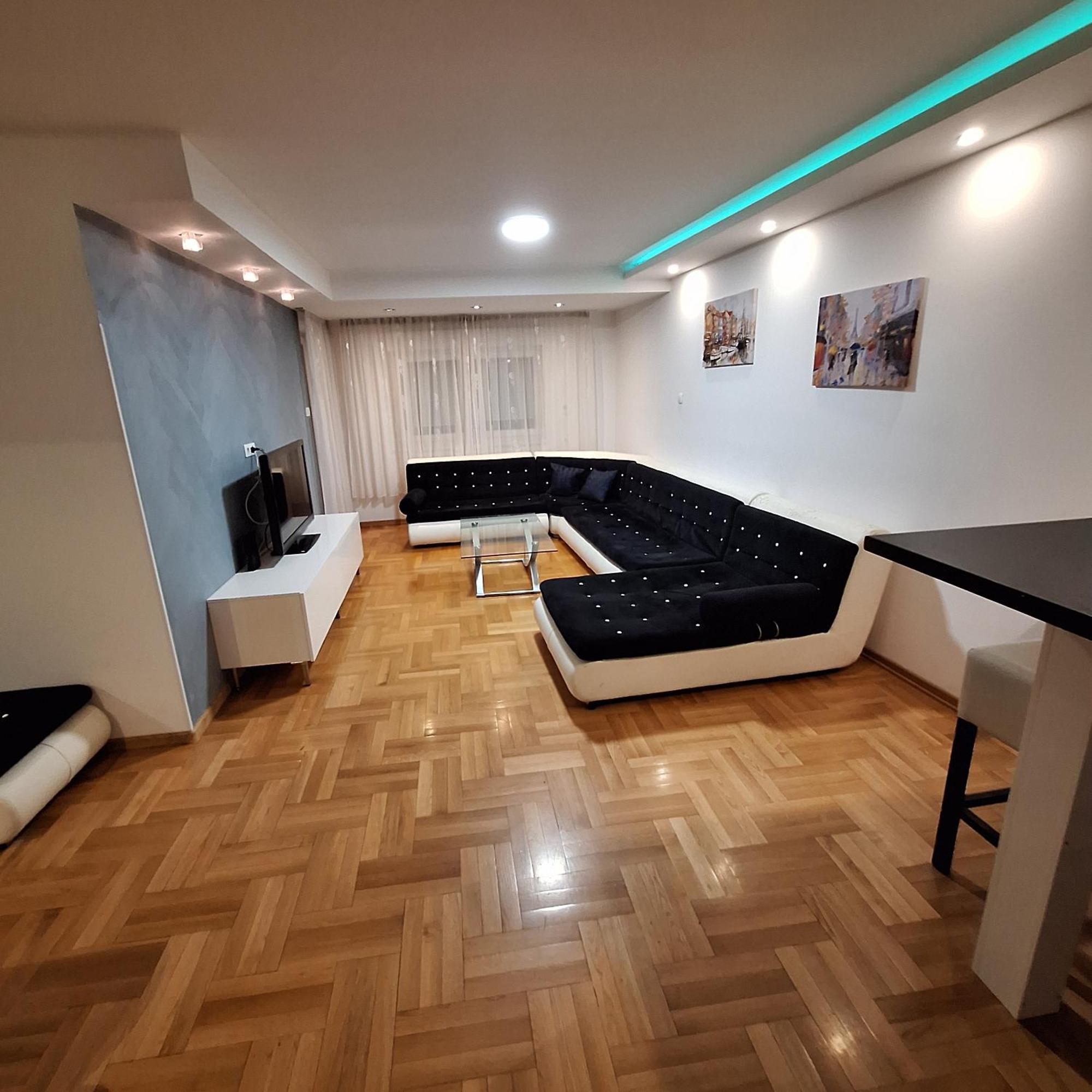 Luks Apartment Banja Luka Buitenkant foto